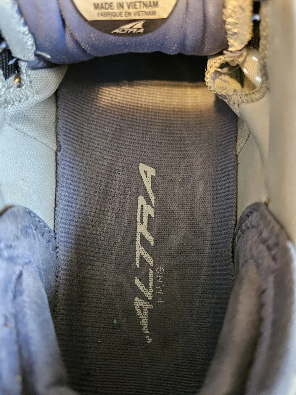 Altra Olympus 6 Women's 9 Gray Blue Trail Running Shoes Vibram Hiking AL0A85NK24
